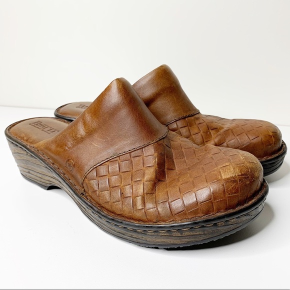 born woven mules
